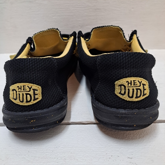 Hey Dude Men's Slip In Shoes Black And Yellow Size 7 - Picture 1 of 7